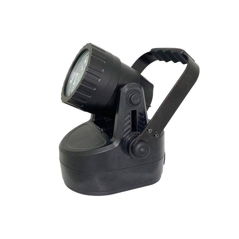 多功能強(qiáng)光防爆探照燈-KLE5121